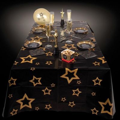 Tafelkleed zwart met gouden sterren (130x180cm)